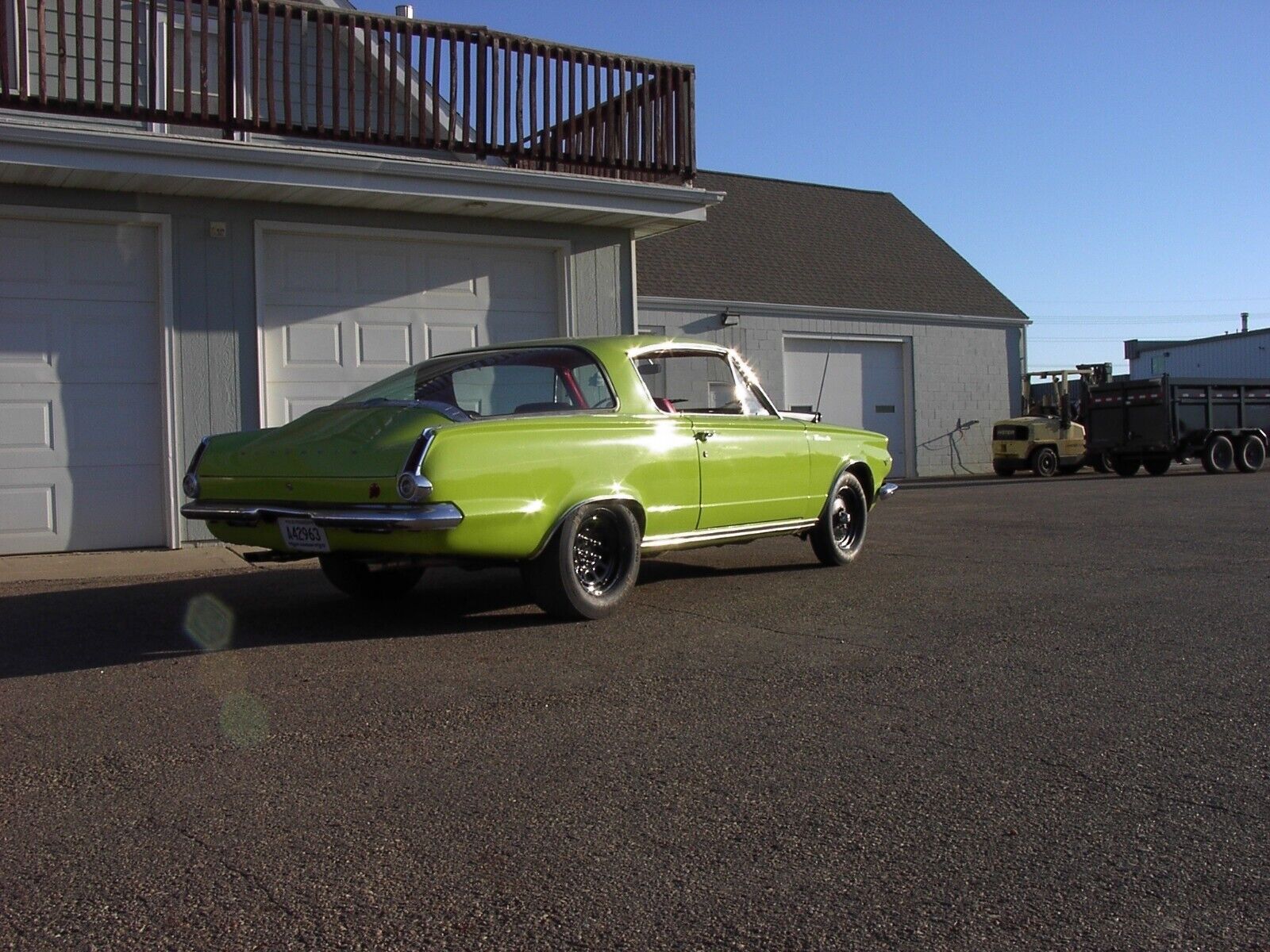 Plymouth-Barracuda-Coupe-1965-3