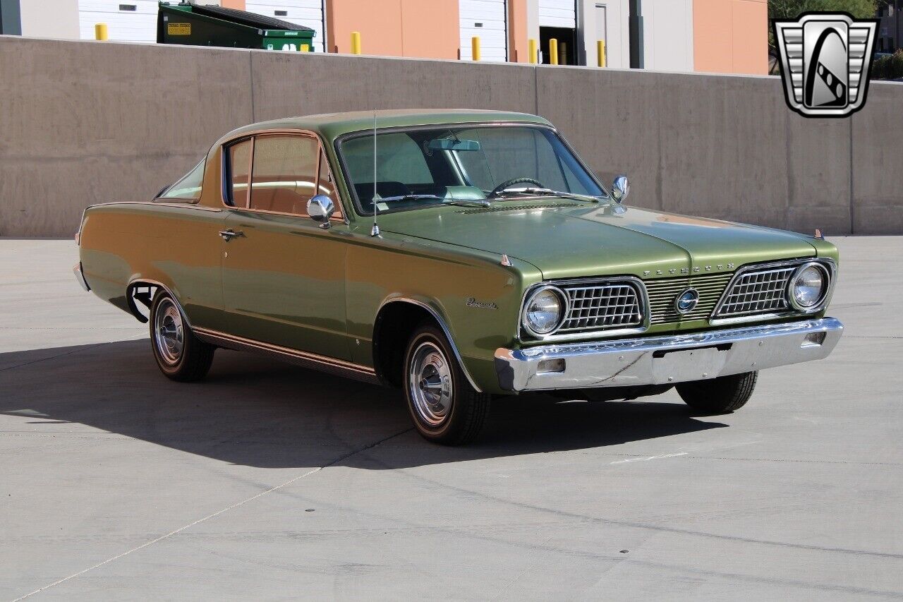 Plymouth-Barracuda-Coupe-1966-5