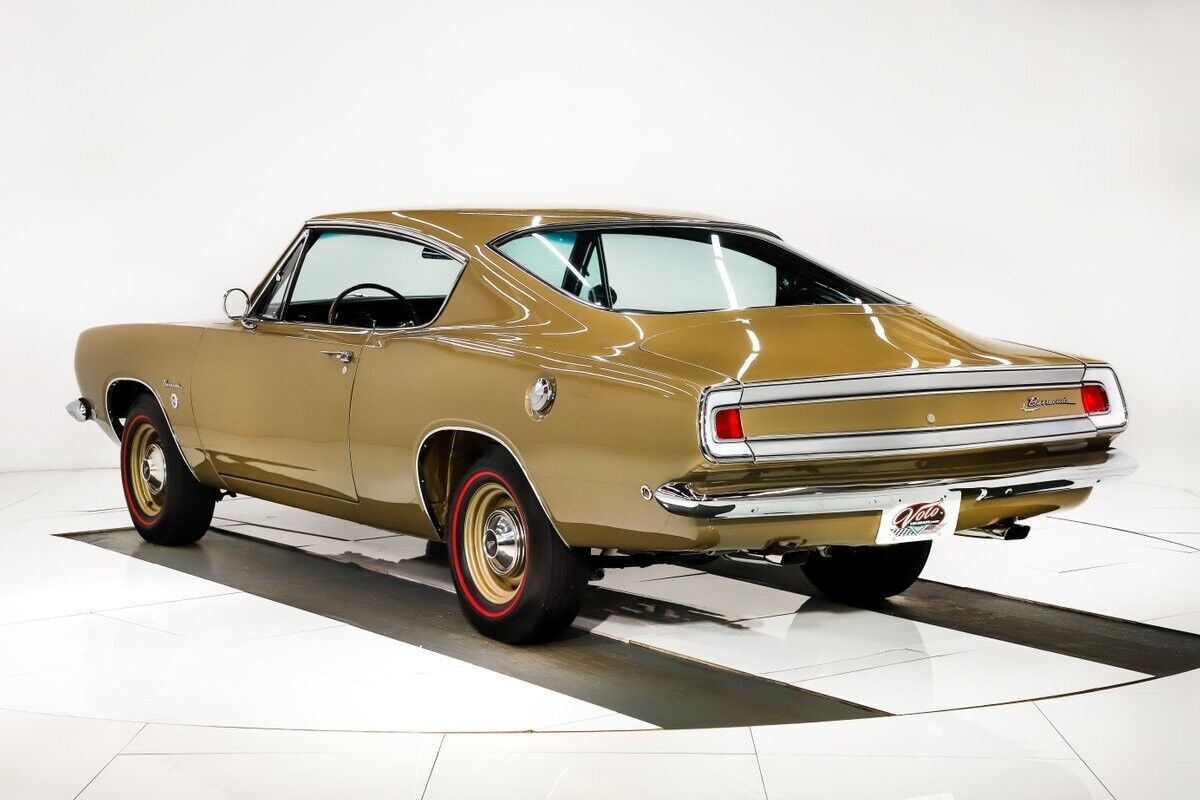 Plymouth-Barracuda-Coupe-1968-5