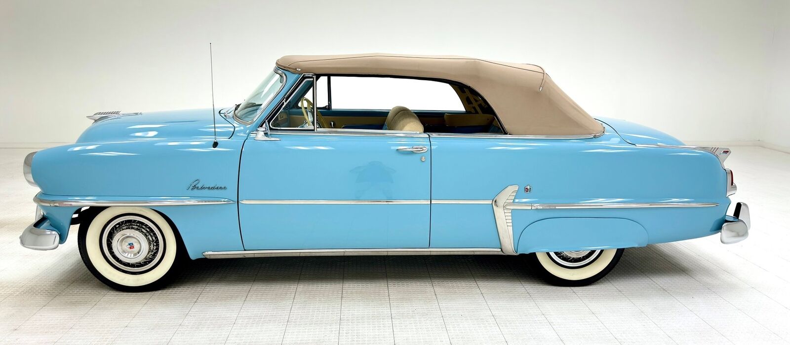 Plymouth-Belvedere-Cabriolet-1954-2