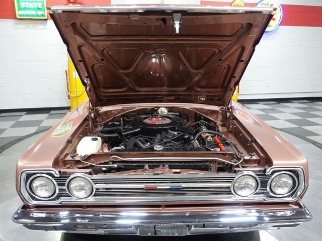 Plymouth-Belvedere-GTX-1967-5