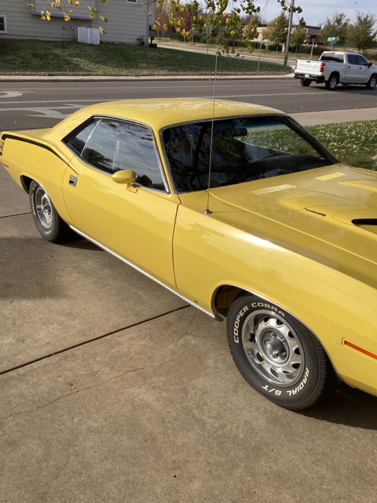 Plymouth-Cuda-1970-1