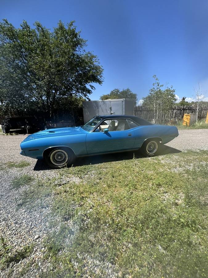 Plymouth-Cuda-1970-2