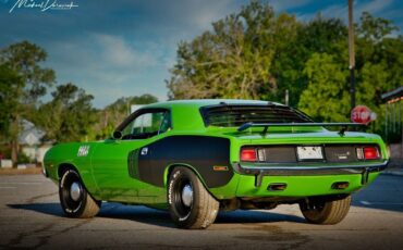 Plymouth-Cuda-1971-1