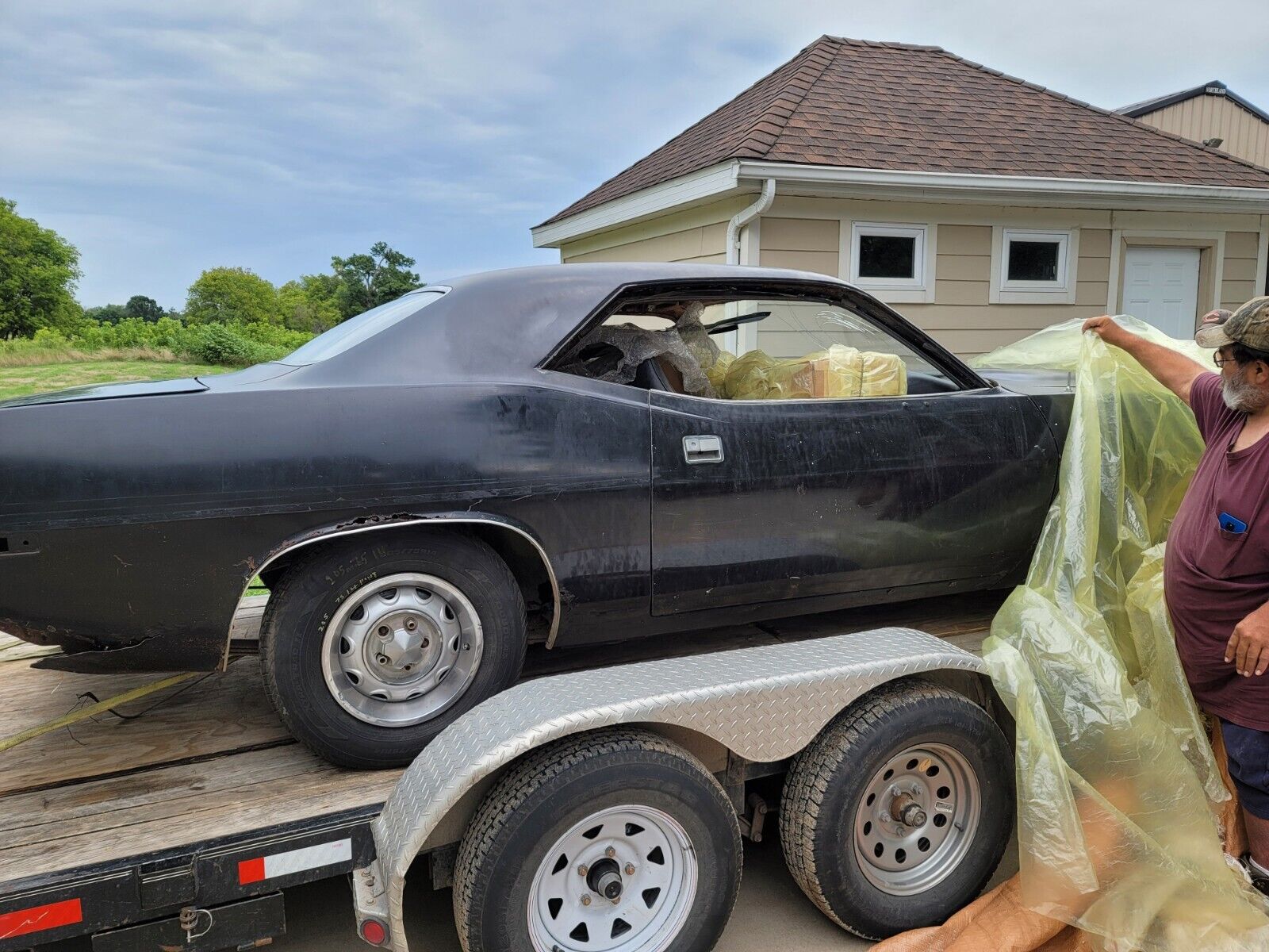 Plymouth-Cuda-1973-4