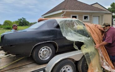 Plymouth-Cuda-1973-5