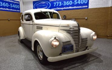 Plymouth-Deluxe-1939-2