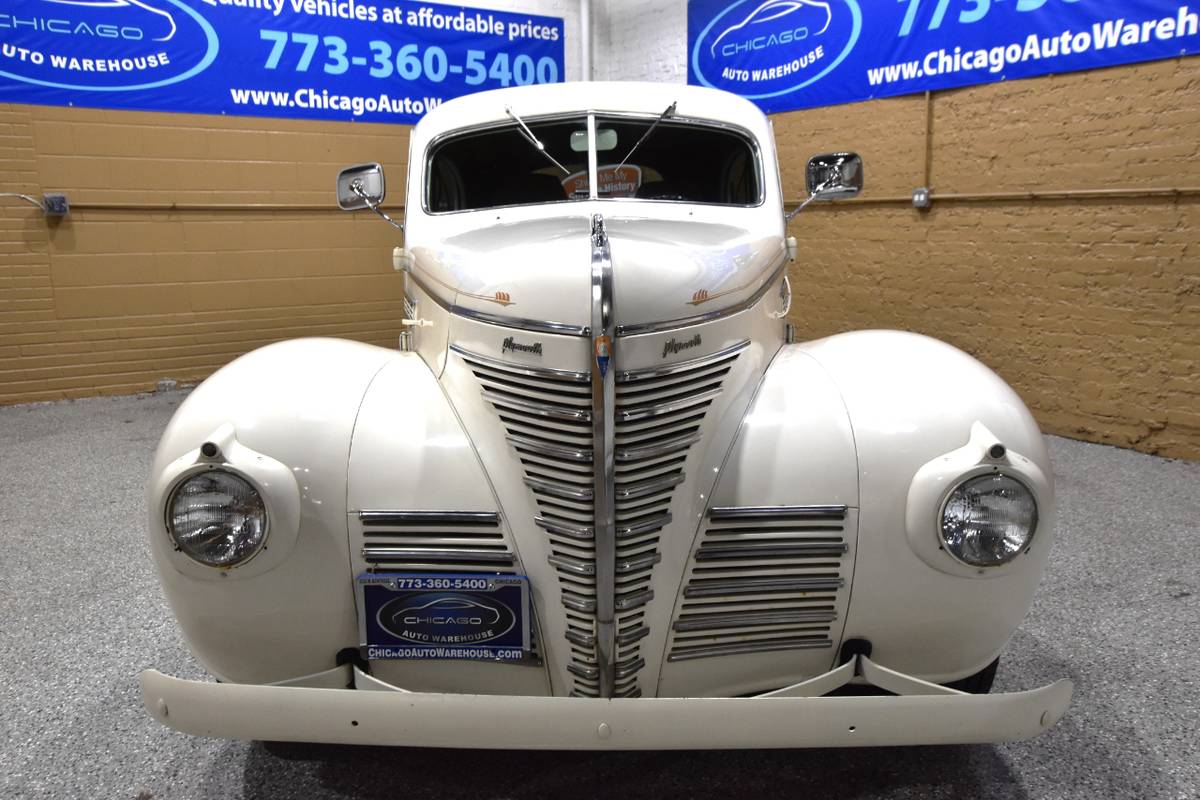 Plymouth-Deluxe-1939-3