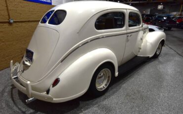 Plymouth-Deluxe-1939-7