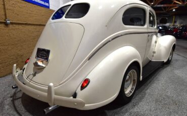 Plymouth-Deluxe-1939-8