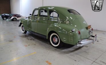 Plymouth-Deluxe-1941-3