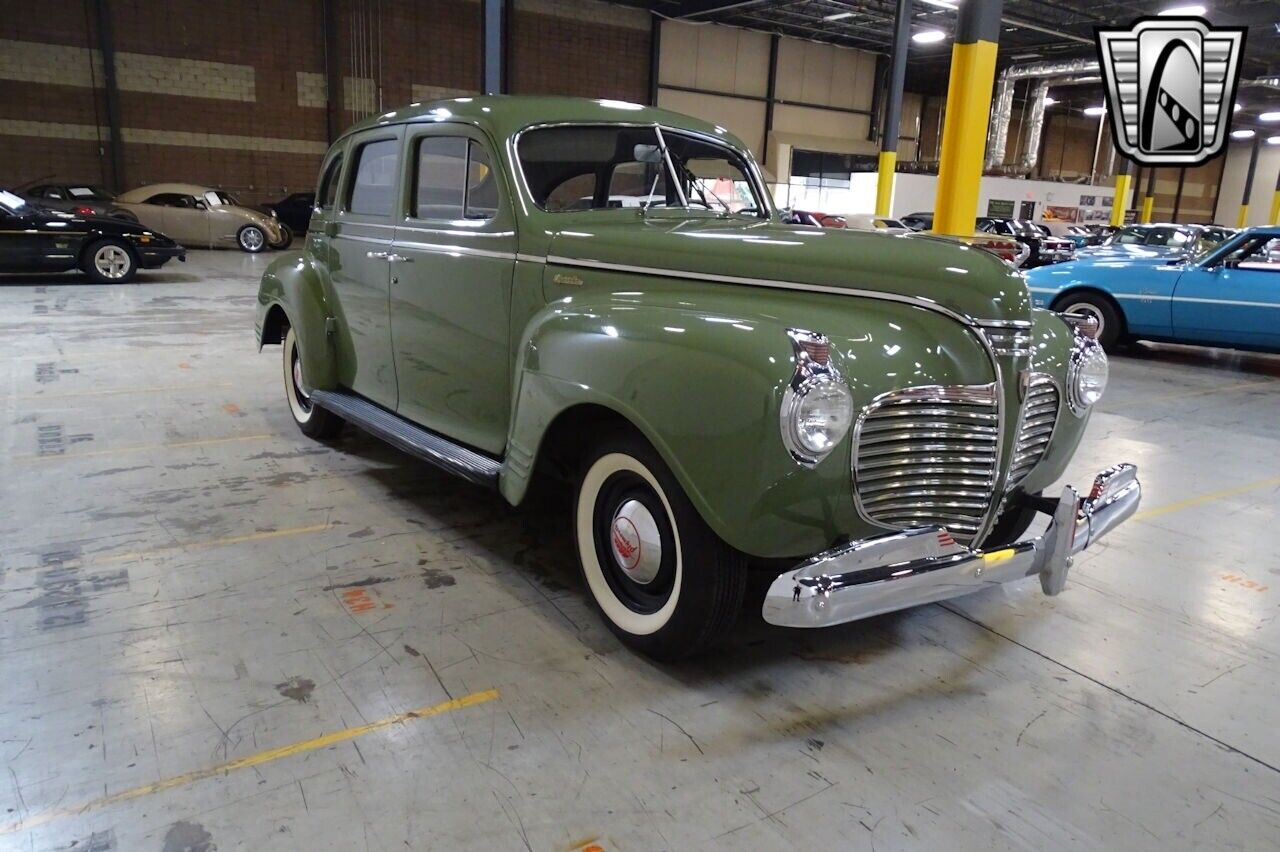 Plymouth-Deluxe-1941-7