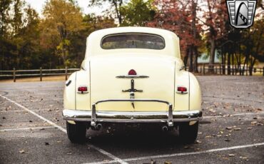 Plymouth-Deluxe-1948-5