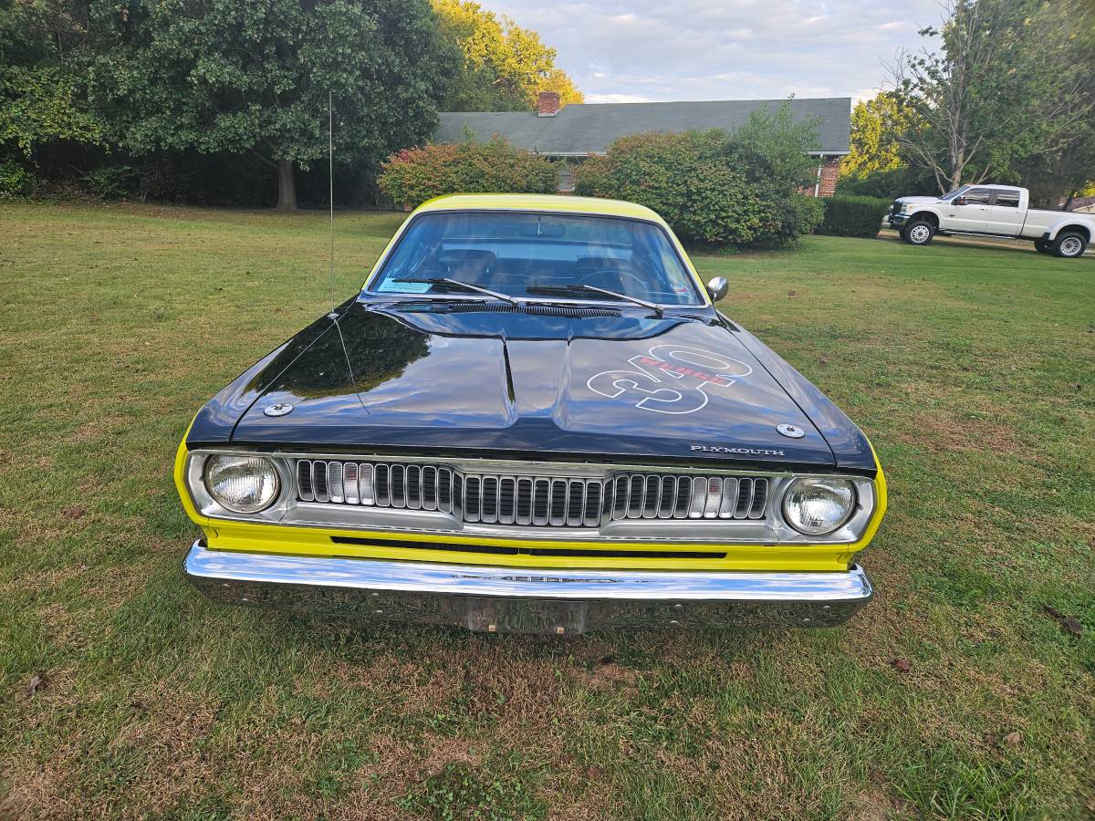 Plymouth-Duster-1971-5