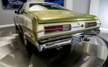 Plymouth-Duster-1972-18