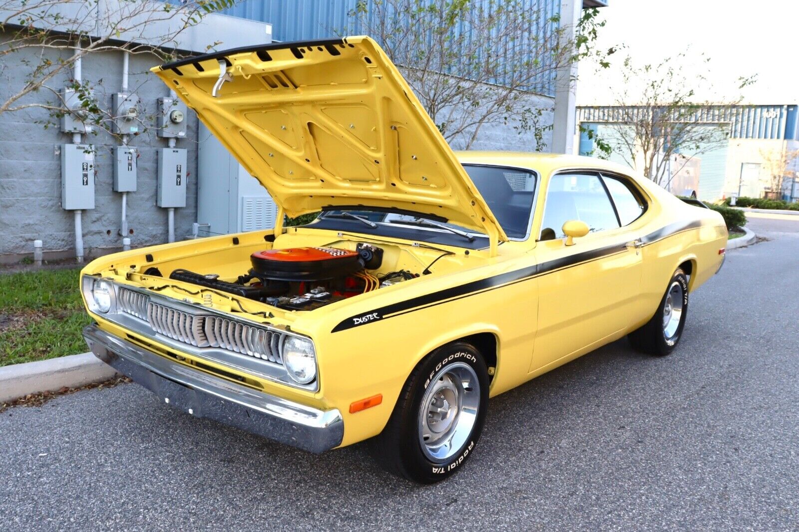 Plymouth-Duster-1972-32