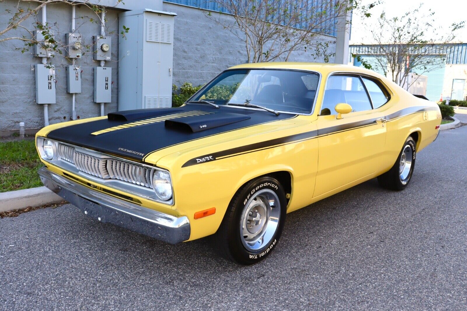 Plymouth Duster  year1}