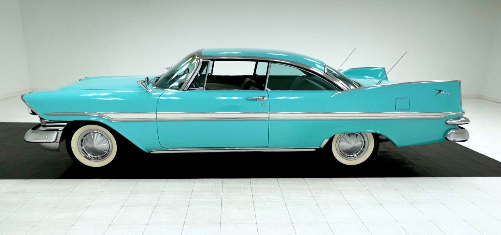 Plymouth-Fury-1959-1