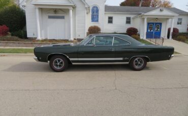 Plymouth-GTX-1968-2