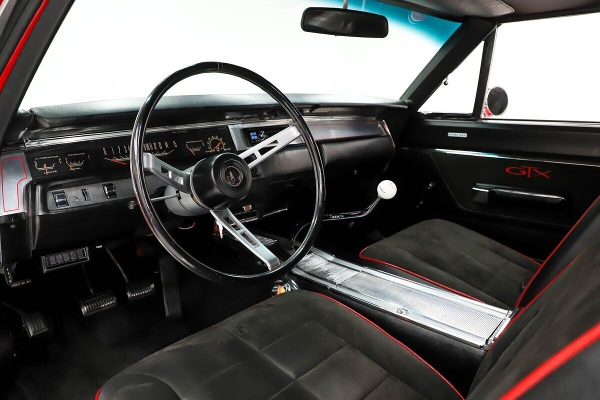 Plymouth-GTX-1969-1