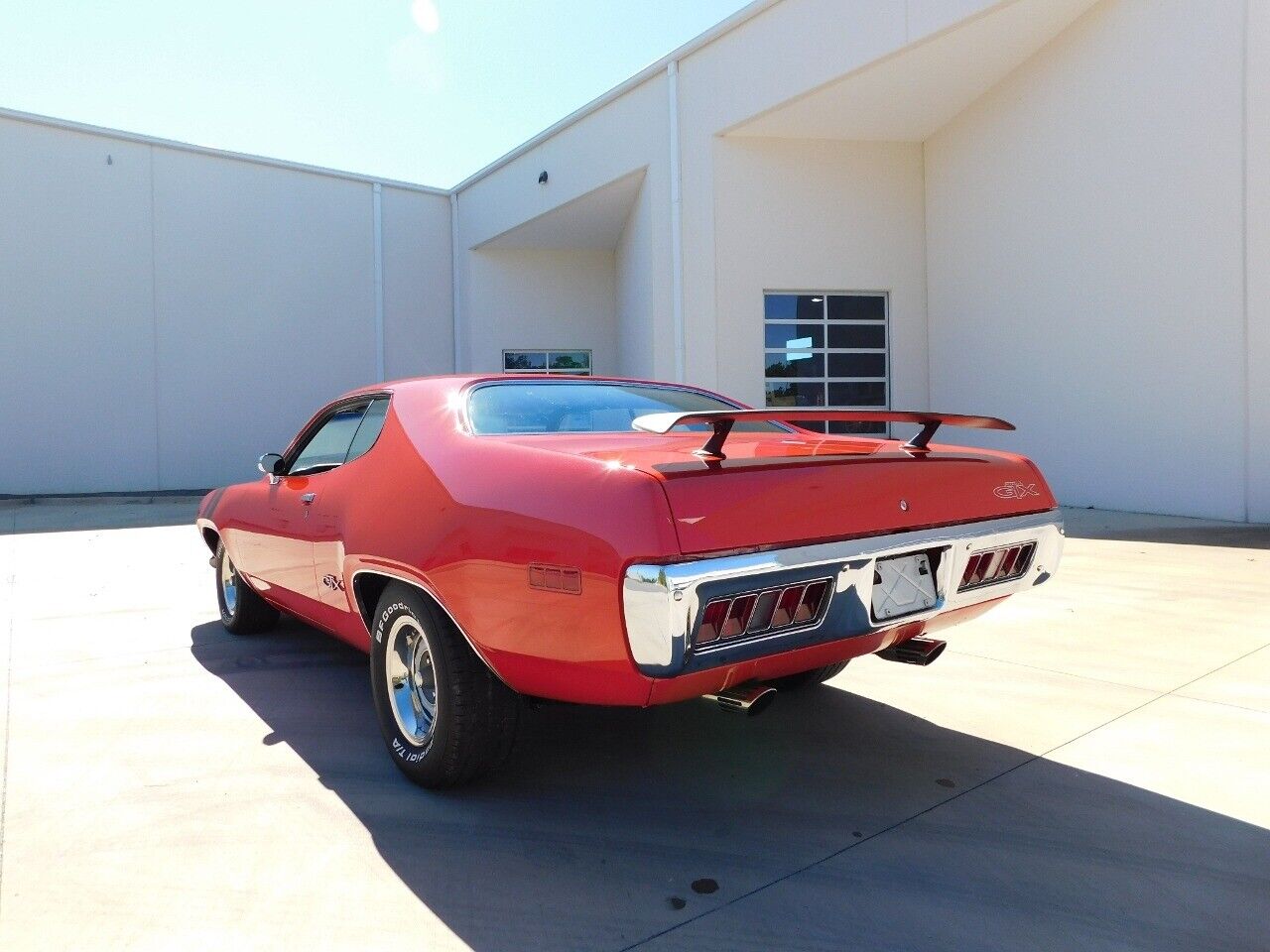 Plymouth-GTX-1971-8