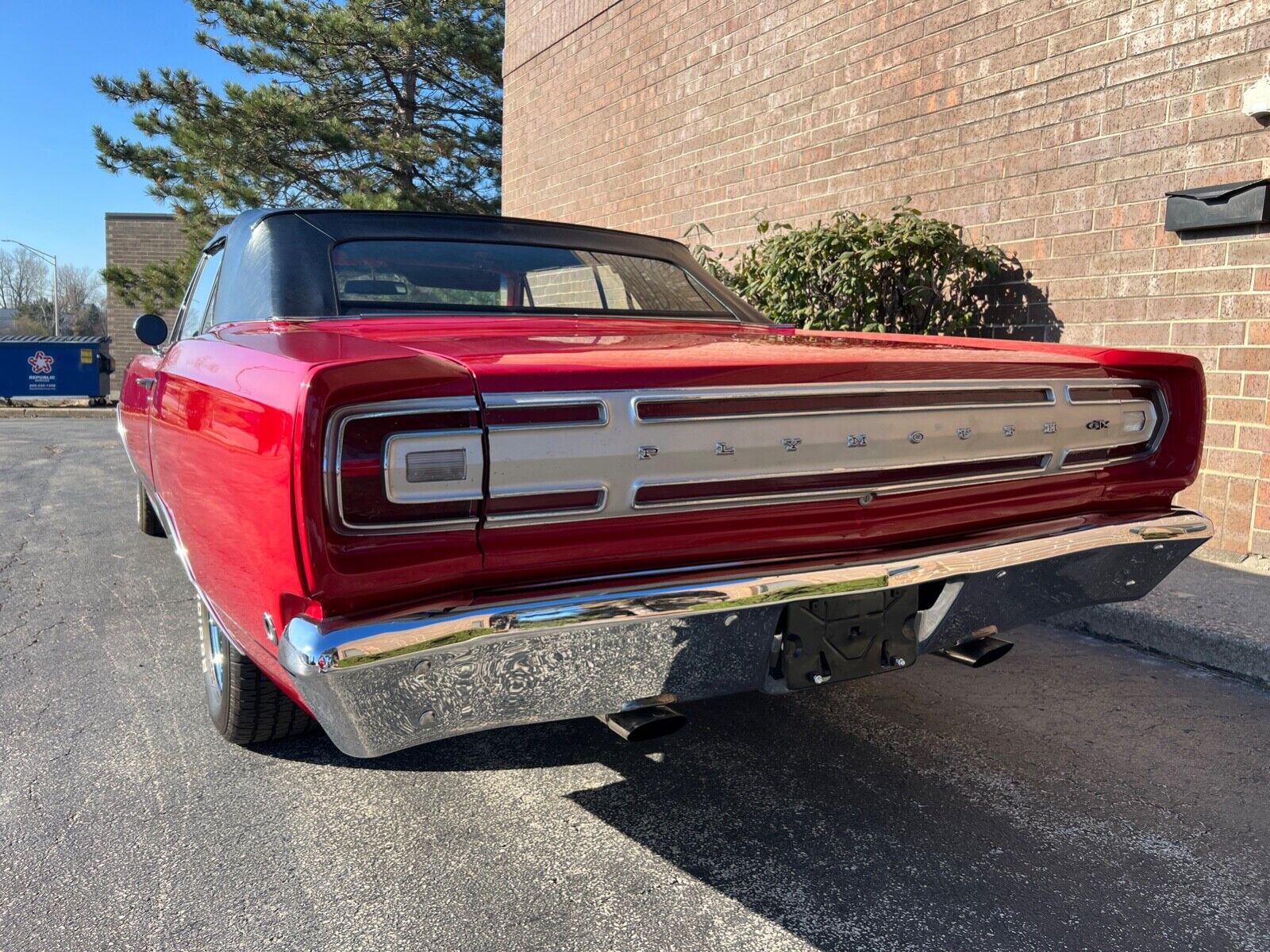 Plymouth-GTX-Cabriolet-1968-3