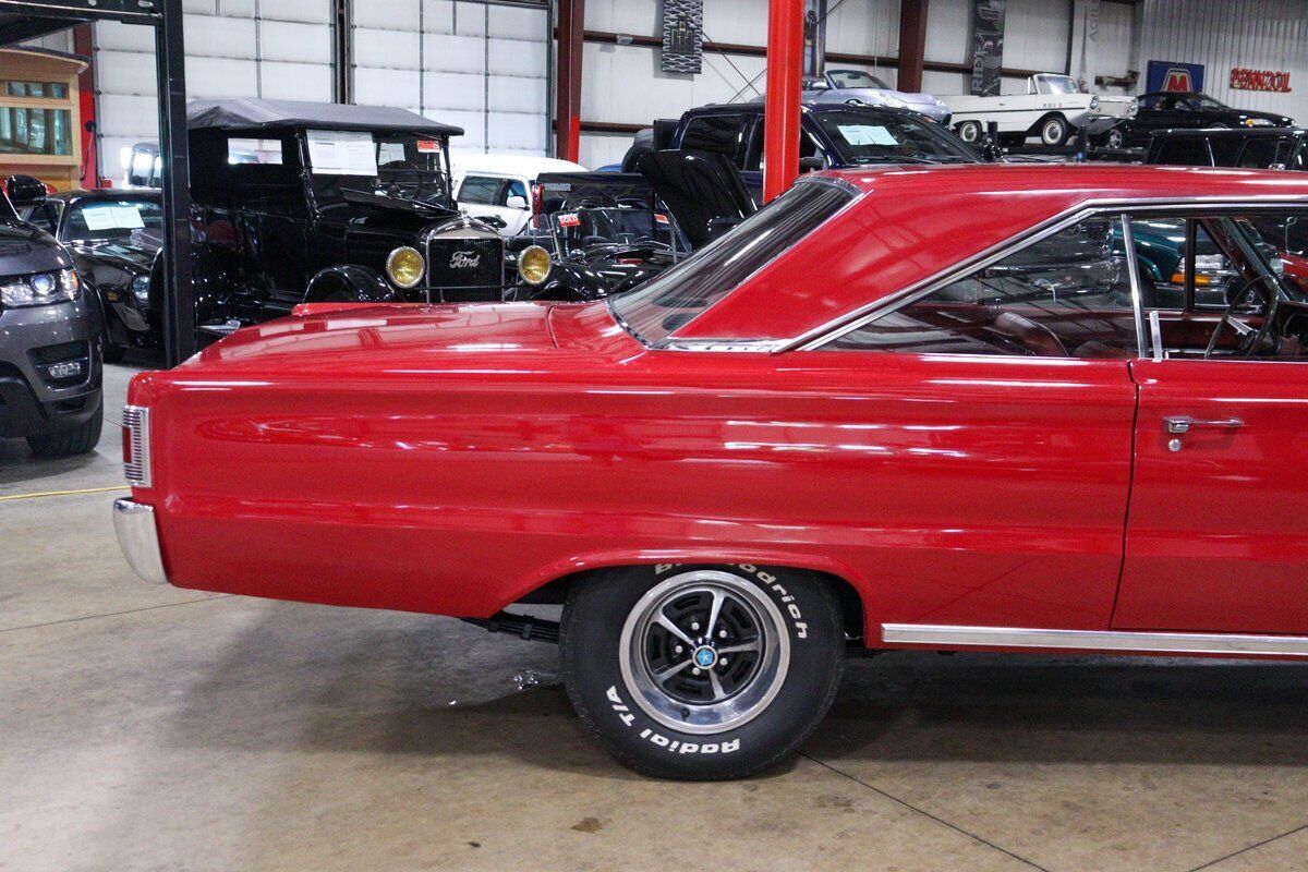 Plymouth-GTX-Coupe-1967-7