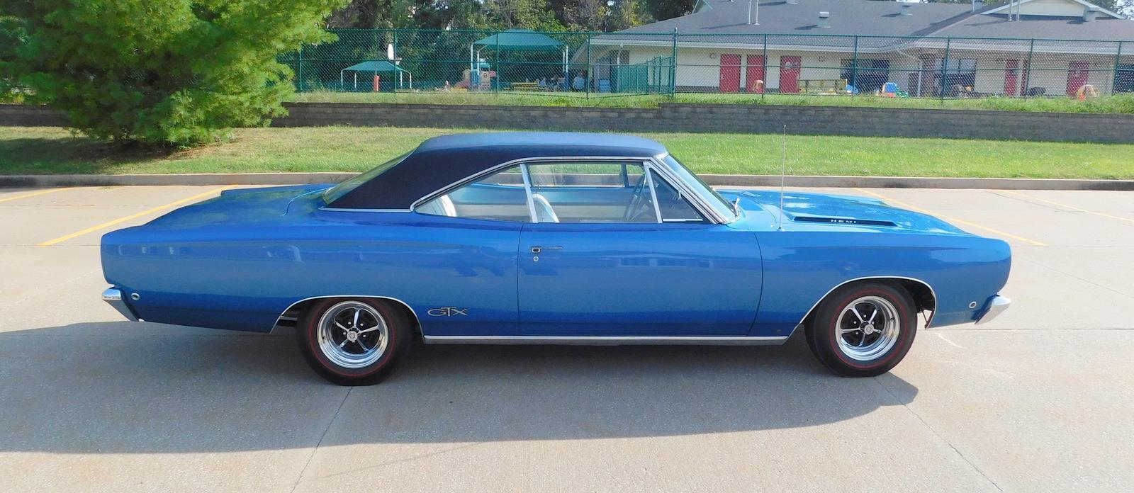 Plymouth-GTX-Coupe-1968-10