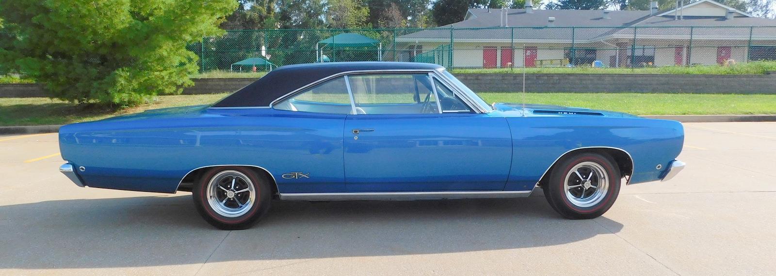 Plymouth-GTX-Coupe-1968-11