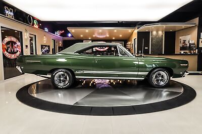 Plymouth-GTX-Coupe-1968-11