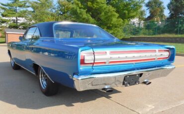 Plymouth-GTX-Coupe-1968-18