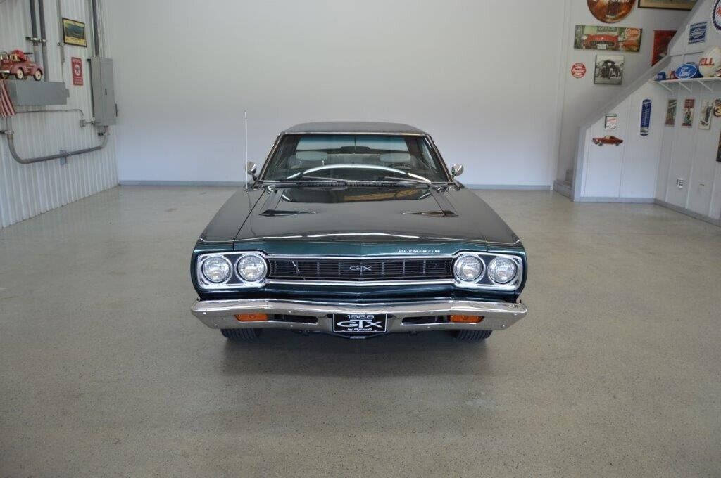 Plymouth-GTX-Coupe-1968-2