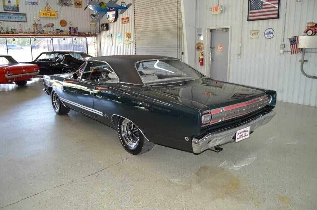 Plymouth-GTX-Coupe-1968-6