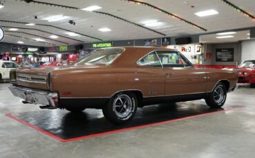 Plymouth-GTX-Coupe-1969-22