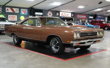 Plymouth-GTX-Coupe-1969-24