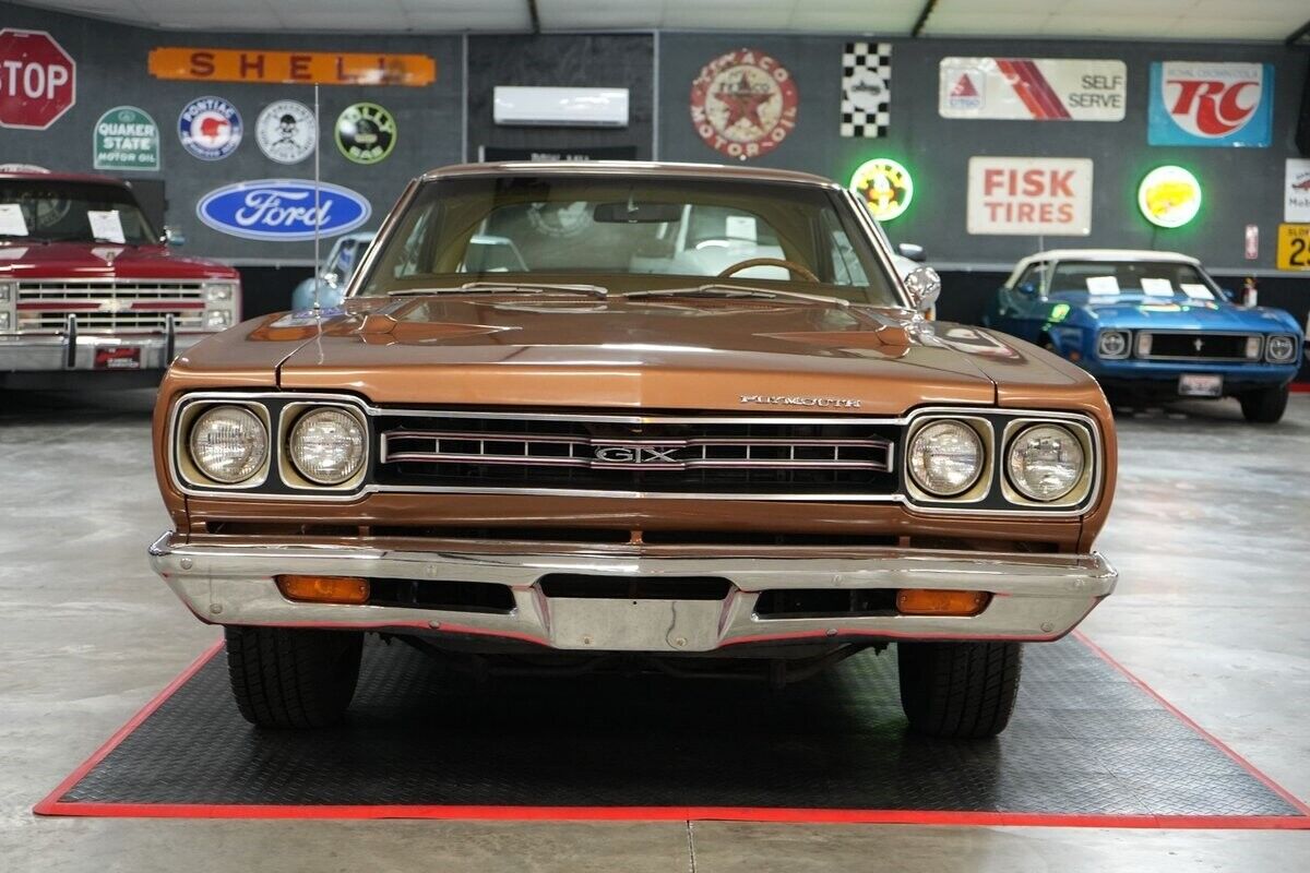 Plymouth-GTX-Coupe-1969-25