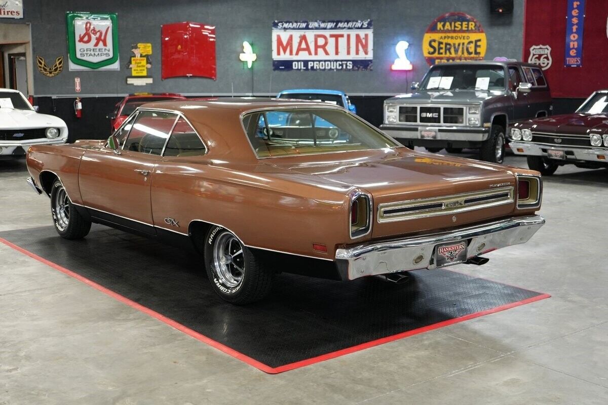 Plymouth-GTX-Coupe-1969-3