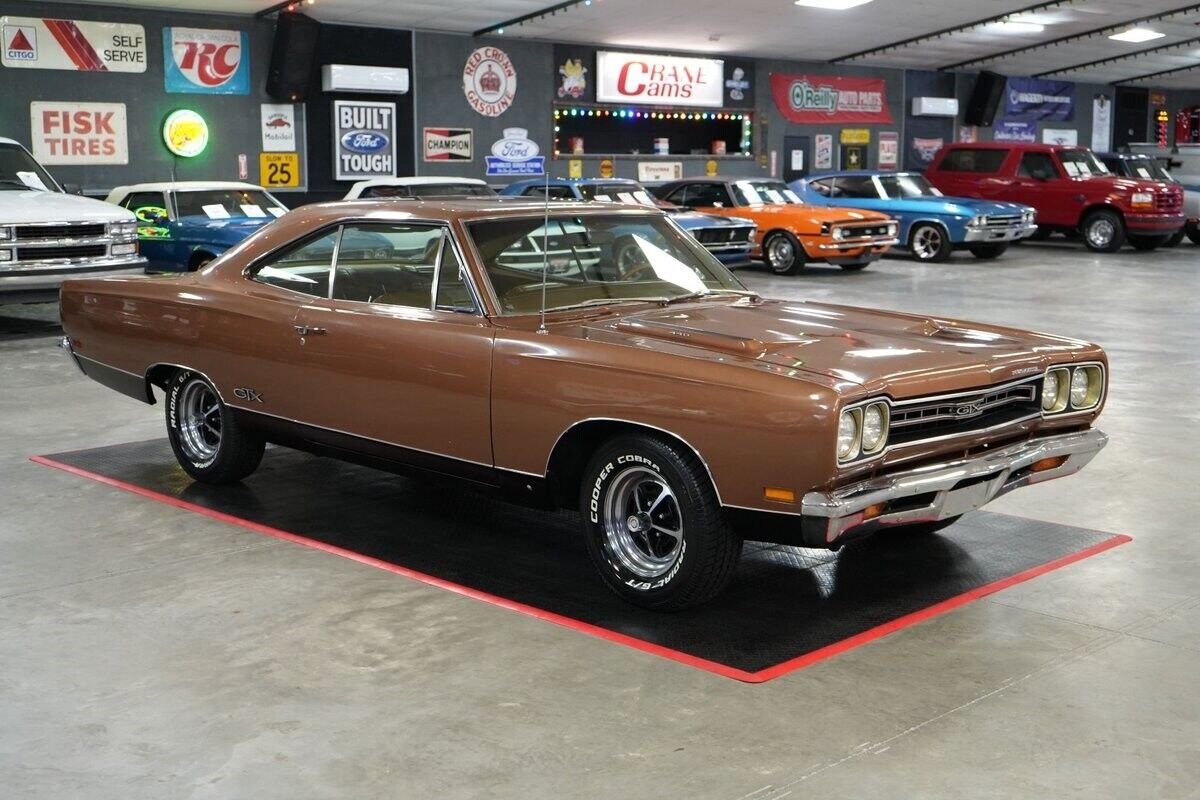 Plymouth-GTX-Coupe-1969-7