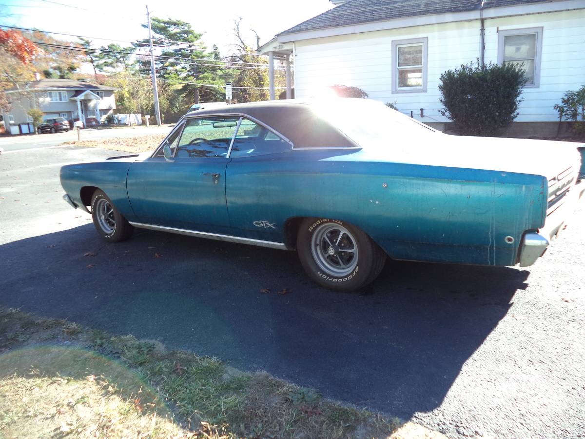 Plymouth-Gtx-1968-2