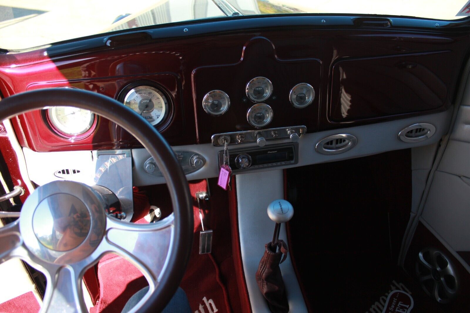 Plymouth-Other-Coupe-1937-8