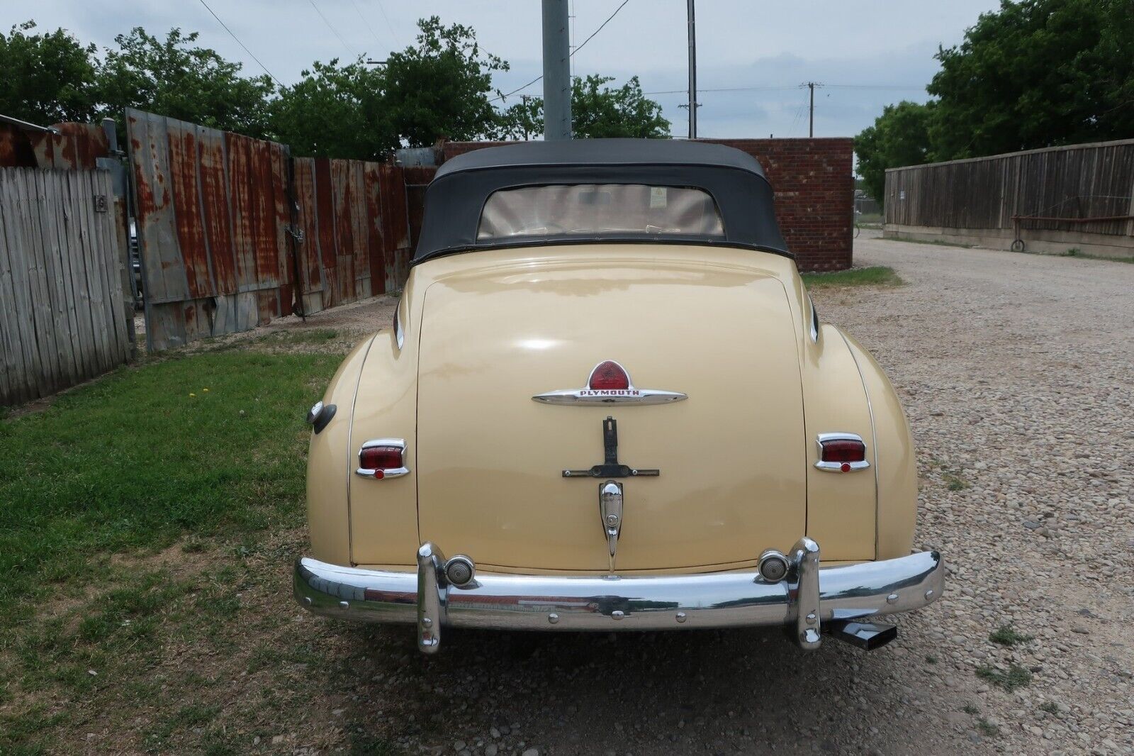 Plymouth-P15-Special-Deluxe-Cabriolet-1948-5