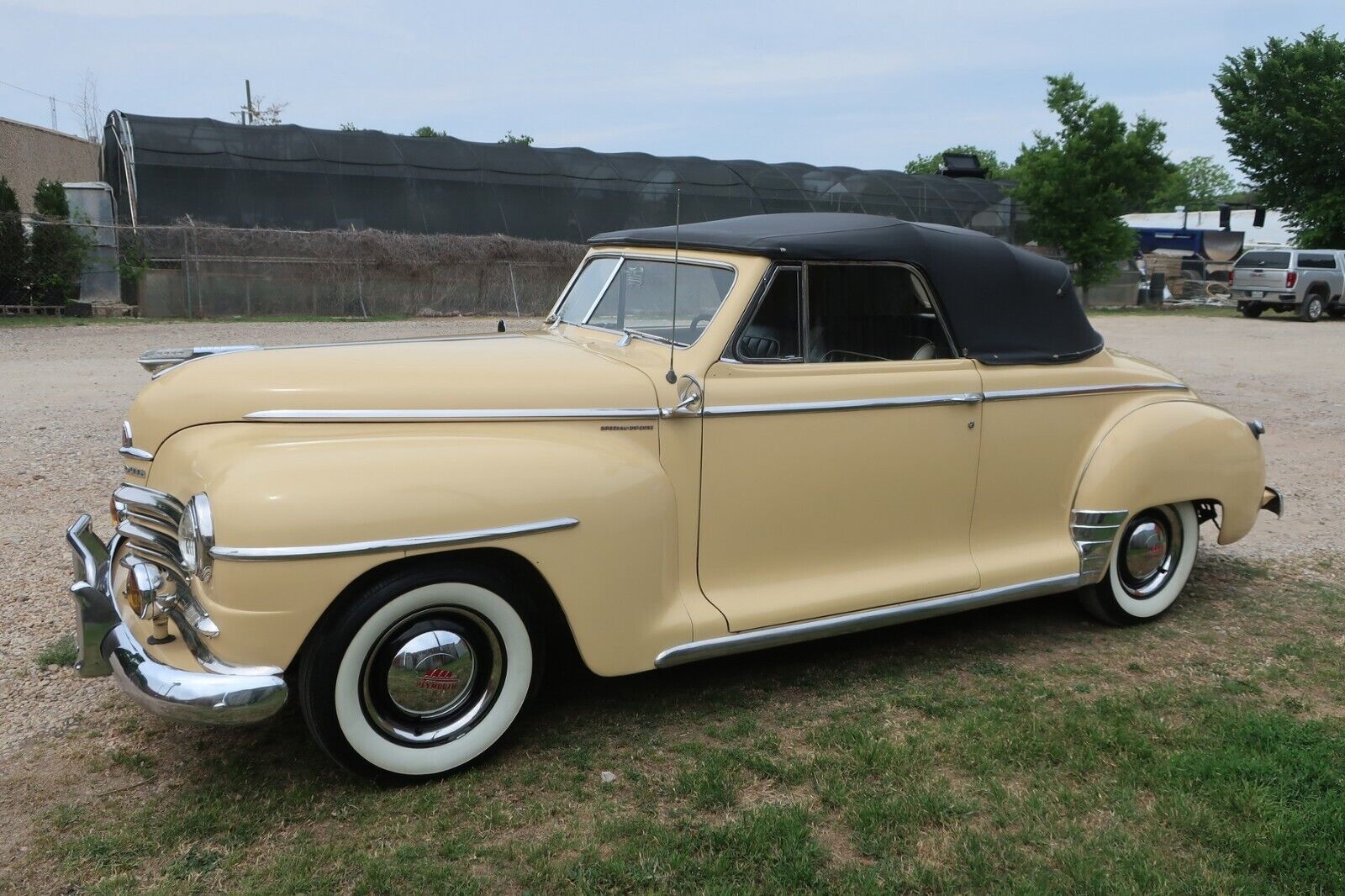 Plymouth-P15-Special-Deluxe-Cabriolet-1948