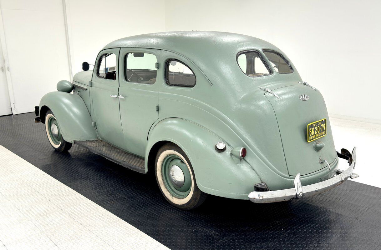 Plymouth-P6-Berline-1938-2