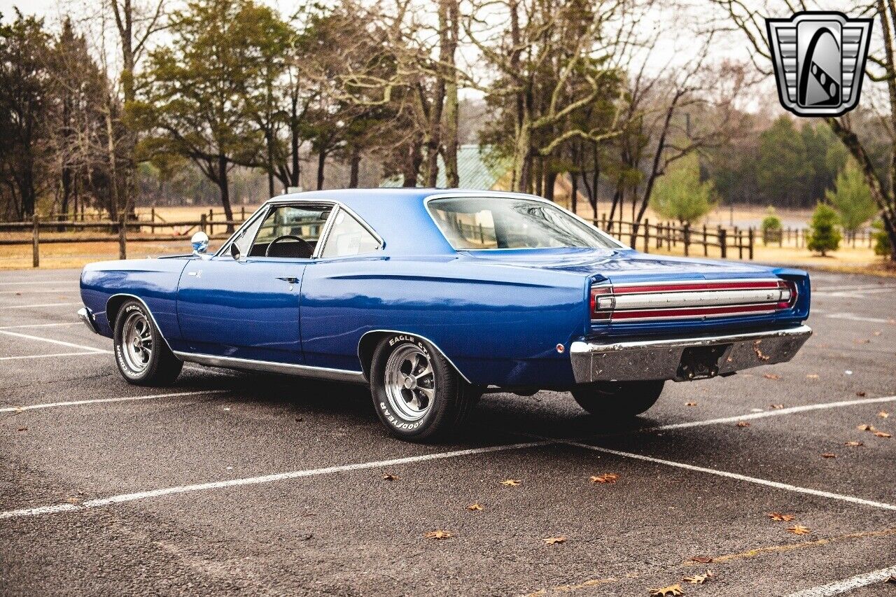 Plymouth-Road-Runner-1968-4