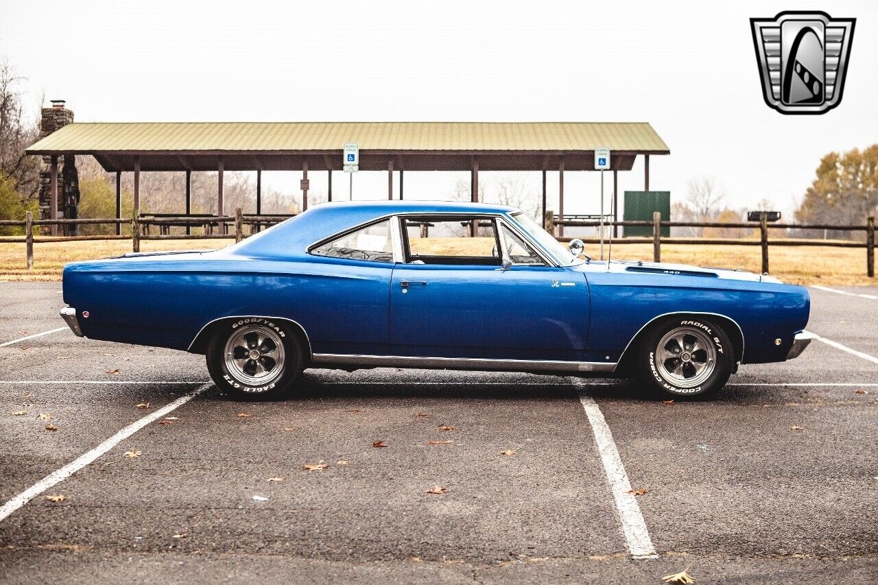 Plymouth-Road-Runner-1968-7