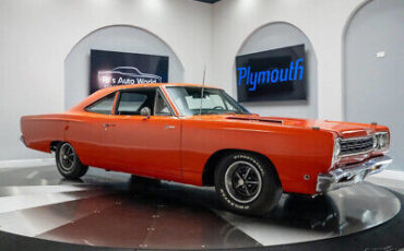 Plymouth-Road-Runner-1968-7