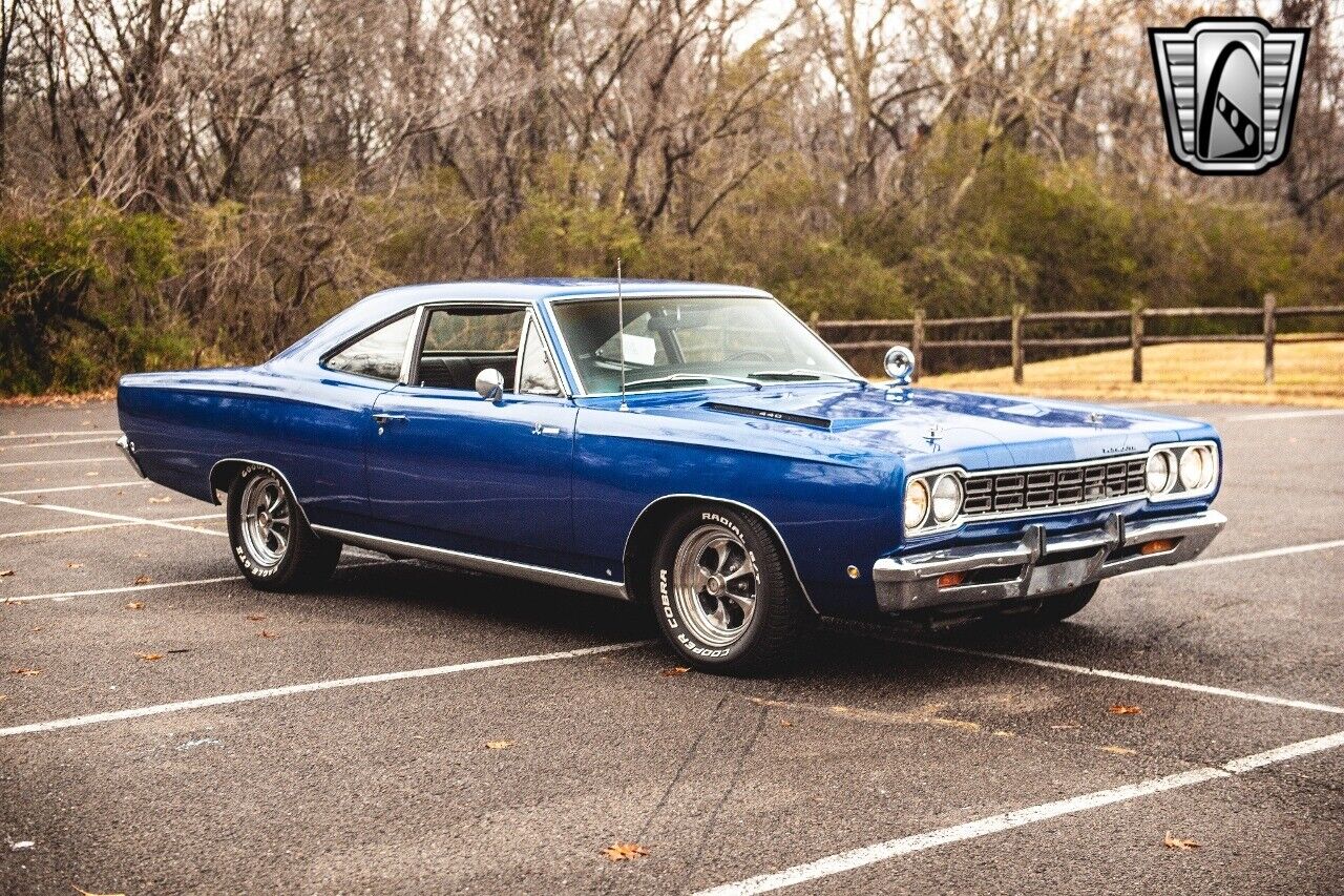 Plymouth-Road-Runner-1968-8