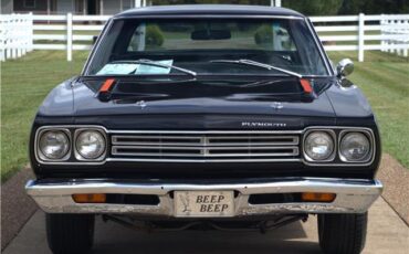 Plymouth-Road-Runner-1969-1