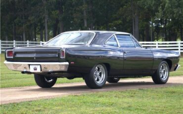 Plymouth-Road-Runner-1969-11