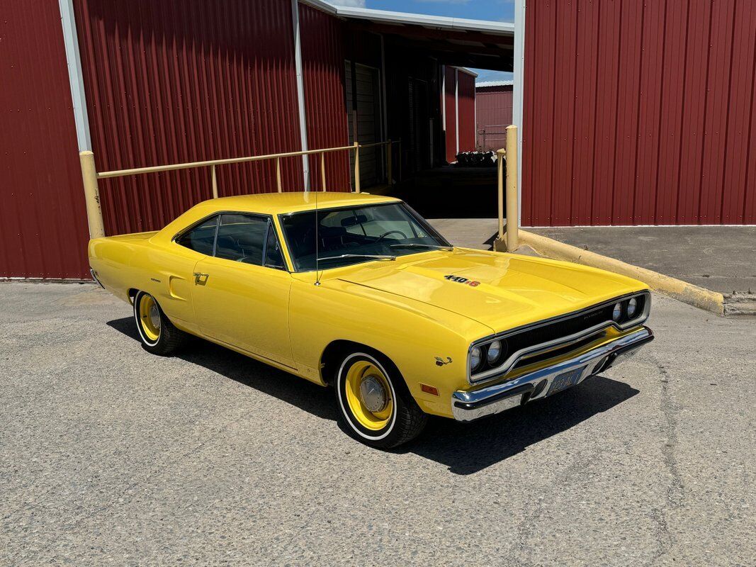 Plymouth-Road-Runner-1970-1